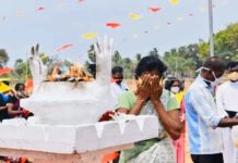 முள்ளிவாய்க்காலில் உணர்வுபூர்வ அஞ்சலி