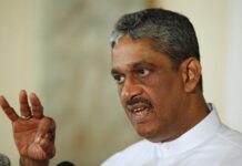 11 பாடசாலை மாணவர்களை கடத்தி கடலில் போட்டனர்;பரபரப்பை கிளப்பிய சரத் பொன்சேகா